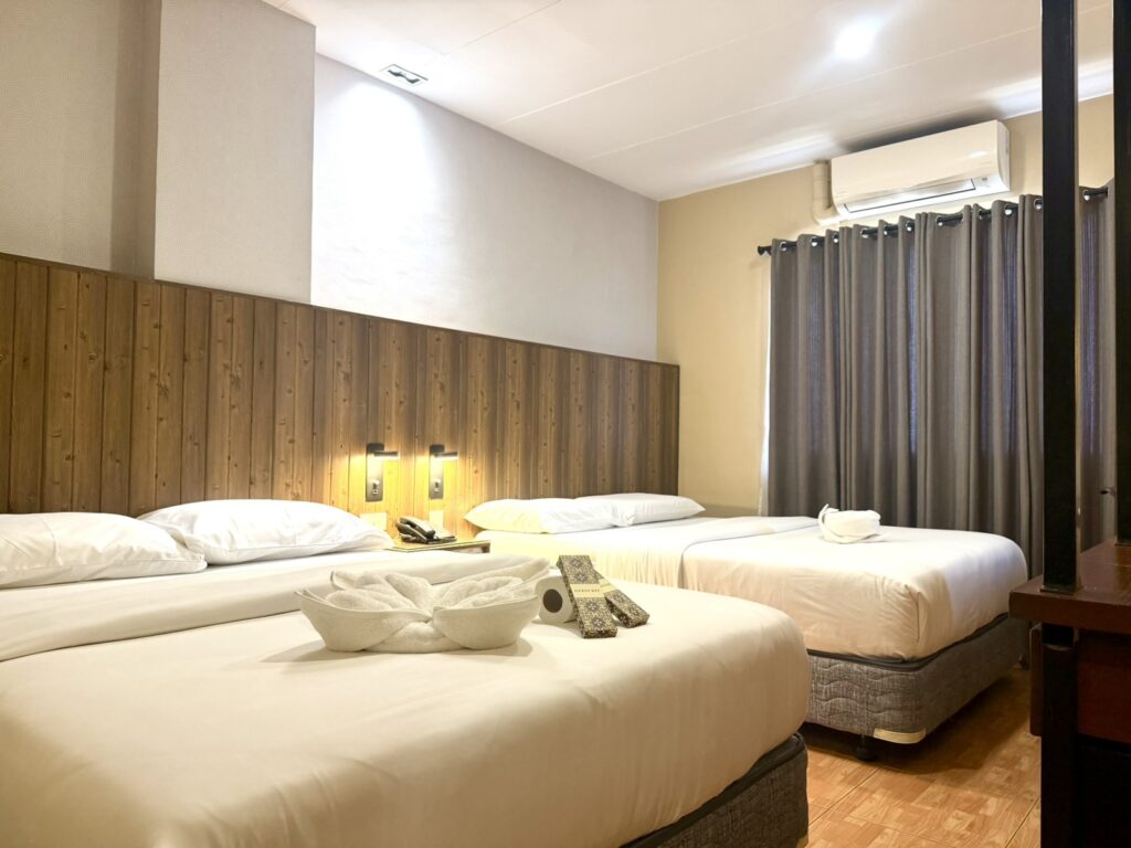 Affordable hotel room at Cebu Pensione Plaza in Cebu City