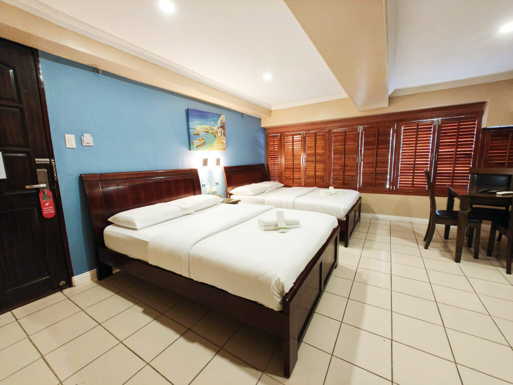 Affordable hotel room at Cebu Pensione Plaza in Cebu City